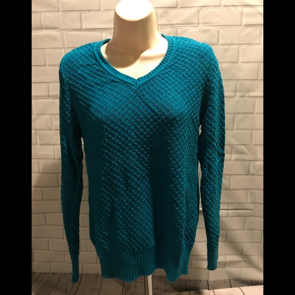 Blue/green sweater